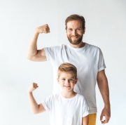 Sportliche Vater und Sohn