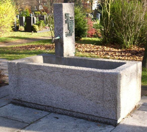 GießwasserBrunnen