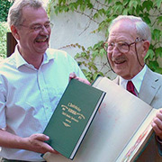 Dr. Helmut Schwarz mit Francis Spear