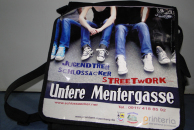 Die Streetworktasche mit Flyern, Erste-Hilfe-Set uvm.