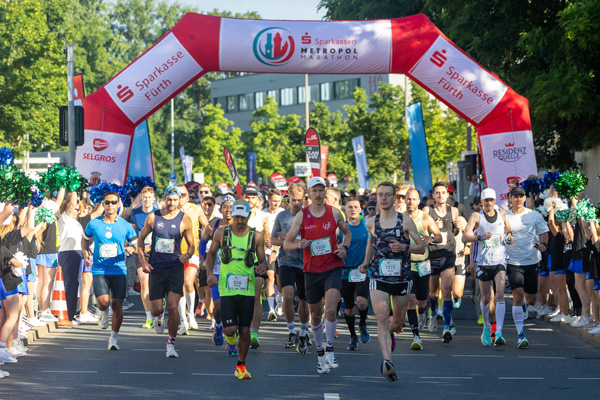 Start der Marathonstrecke beim Sparkassen Metropolmarathon am 14. Juni 2026.
