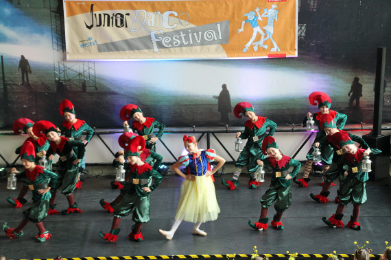 Junior Dance Festival 2022 Schneewittchen und die sieben Zwerge