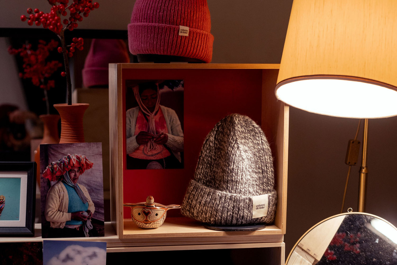 Bild © Sarah Esch Kreatives Angebot auf dem Winterkiosk im Künstlerhaus: Strickwaren und kleine Kunstwerke., Bild © Sarah Esch