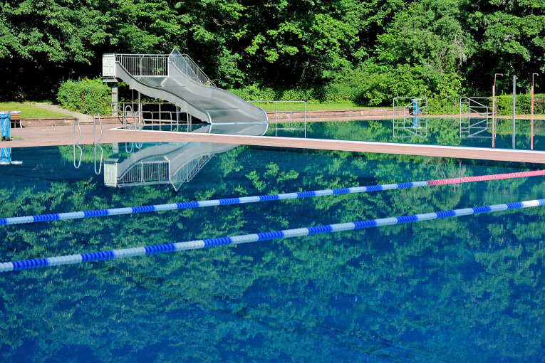 Schwimmerbecken Naturgartenbad