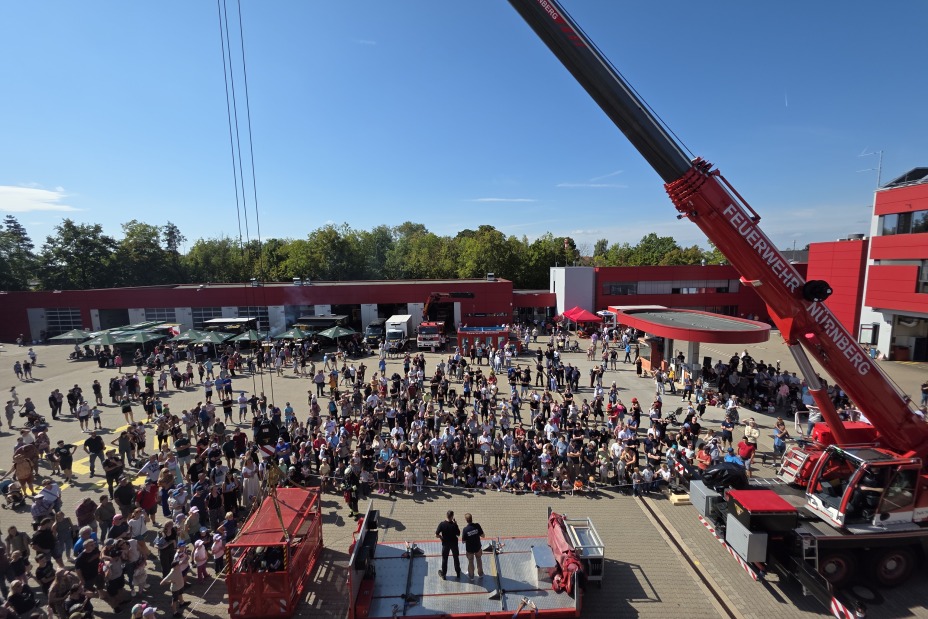 Tag Der Offenen Tuer  FW4 8, Bild © Feuerwehr Nürnberg
