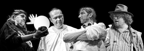 © Gerald Ortegel Das Theater Dreamteam präsentiert einen Ausschnitt aus dem neuen Stück „Wo der Hammer hängt – buckeln bis die Knochen quietschen“. © Gerald Ortegel