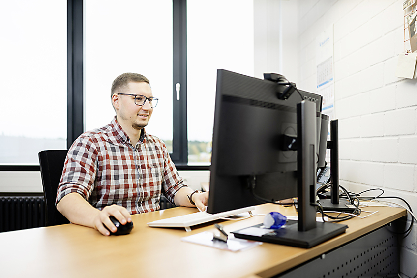 Bild © UWE NIKLAS Das tägliche Werkzeug der Verwaltungskraft., Bild © UWE NIKLAS