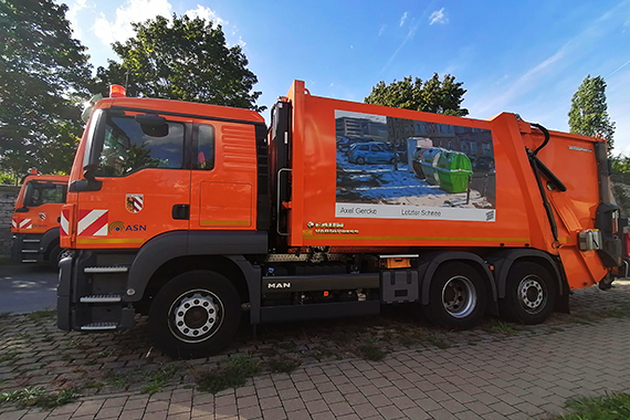 Kunst Müllfahrzeug Glascontainer, Bild © Seipel / Stadt Nürnberg