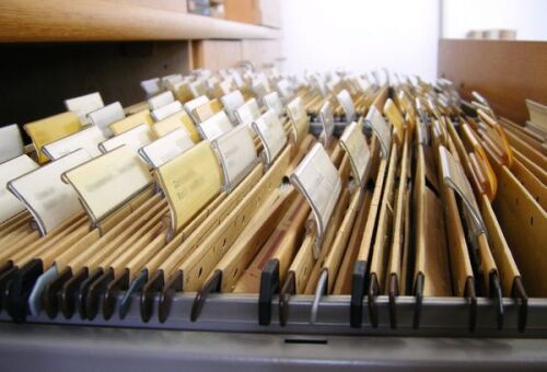 © Claudia Hautumm / PIXELIO Registraturakten © Claudia Hautumm / PIXELIO