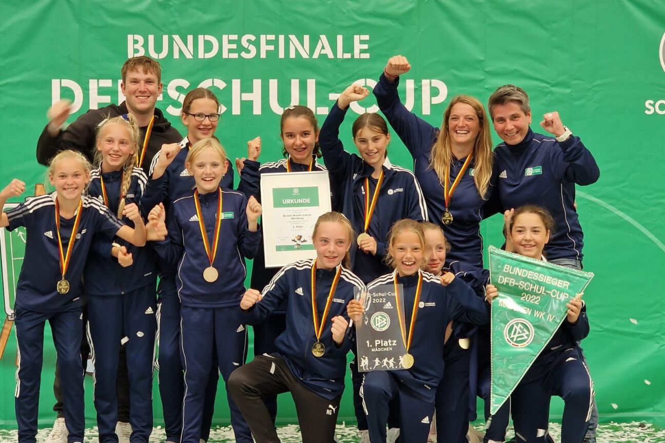 Bild © Bertolt-Brecht-Schule / Stadt Nürnberg dfb Schulcup 2022, Bild © Bertolt-Brecht-Schule / Stadt Nürnberg