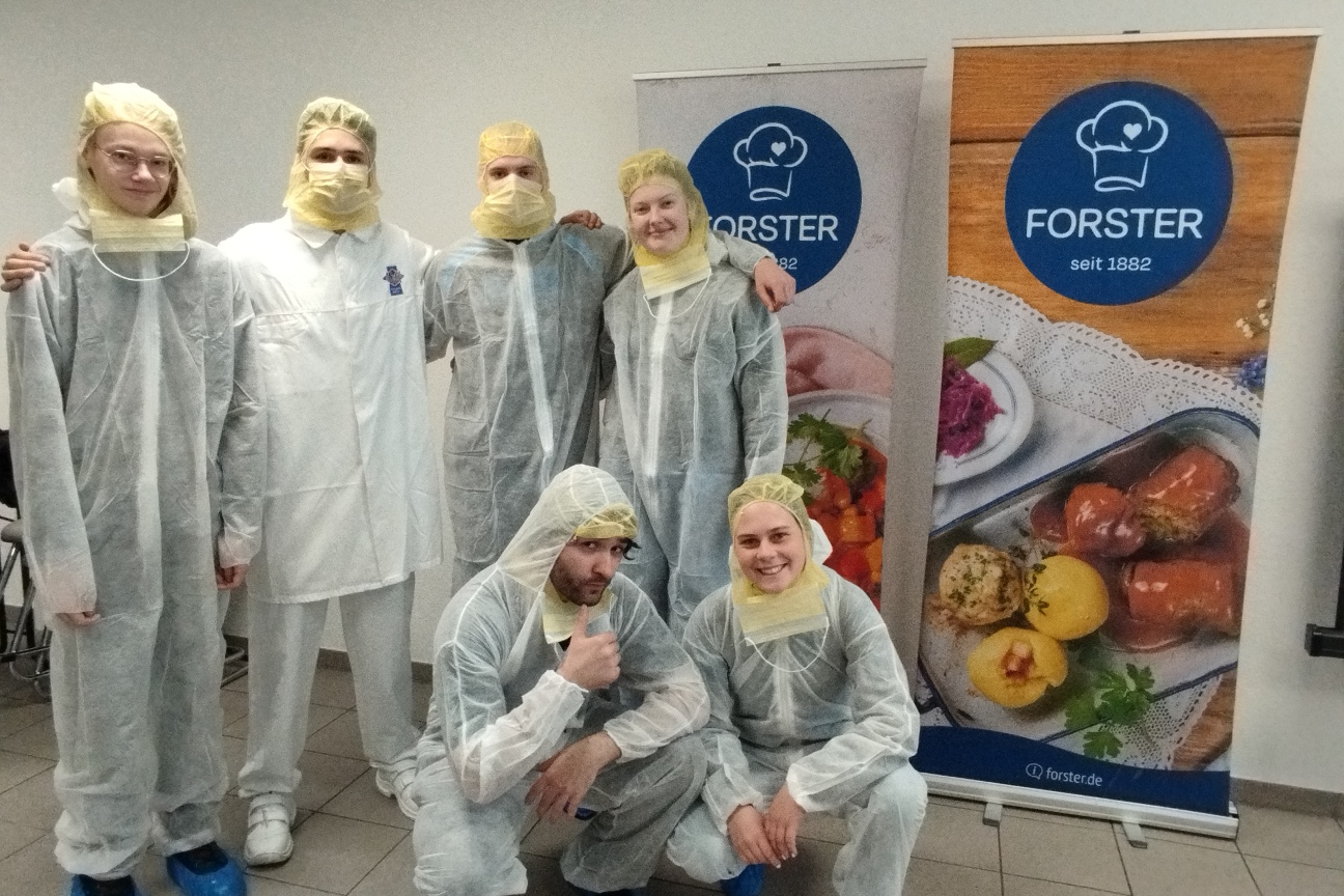 Exkursion von ABU.bei Fa. Wolf