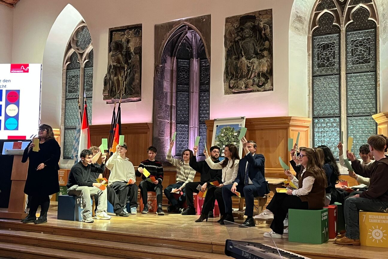 2026_Demokratie_Rathaus1, Bild © B. Maier, BON