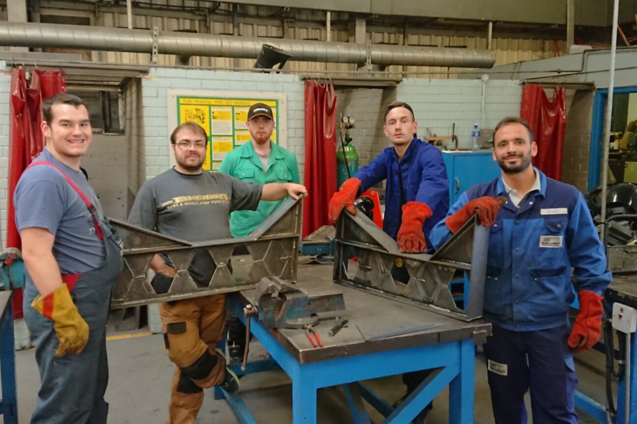 Bild © Denker;Karl Schüler in der Werkstatt., Bild © Denker;Karl