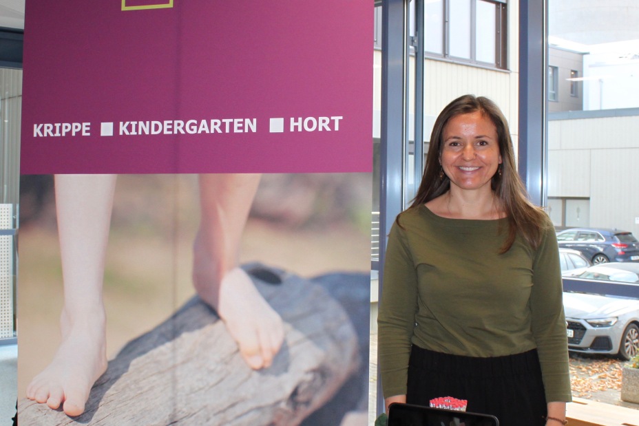 Bild © Hager / B10 Informationsstand "Kinderräume" auf der Infomesse 2026, Bild © Hager / B10
