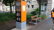 Bücherschrank im Stadtteil Rennweg
