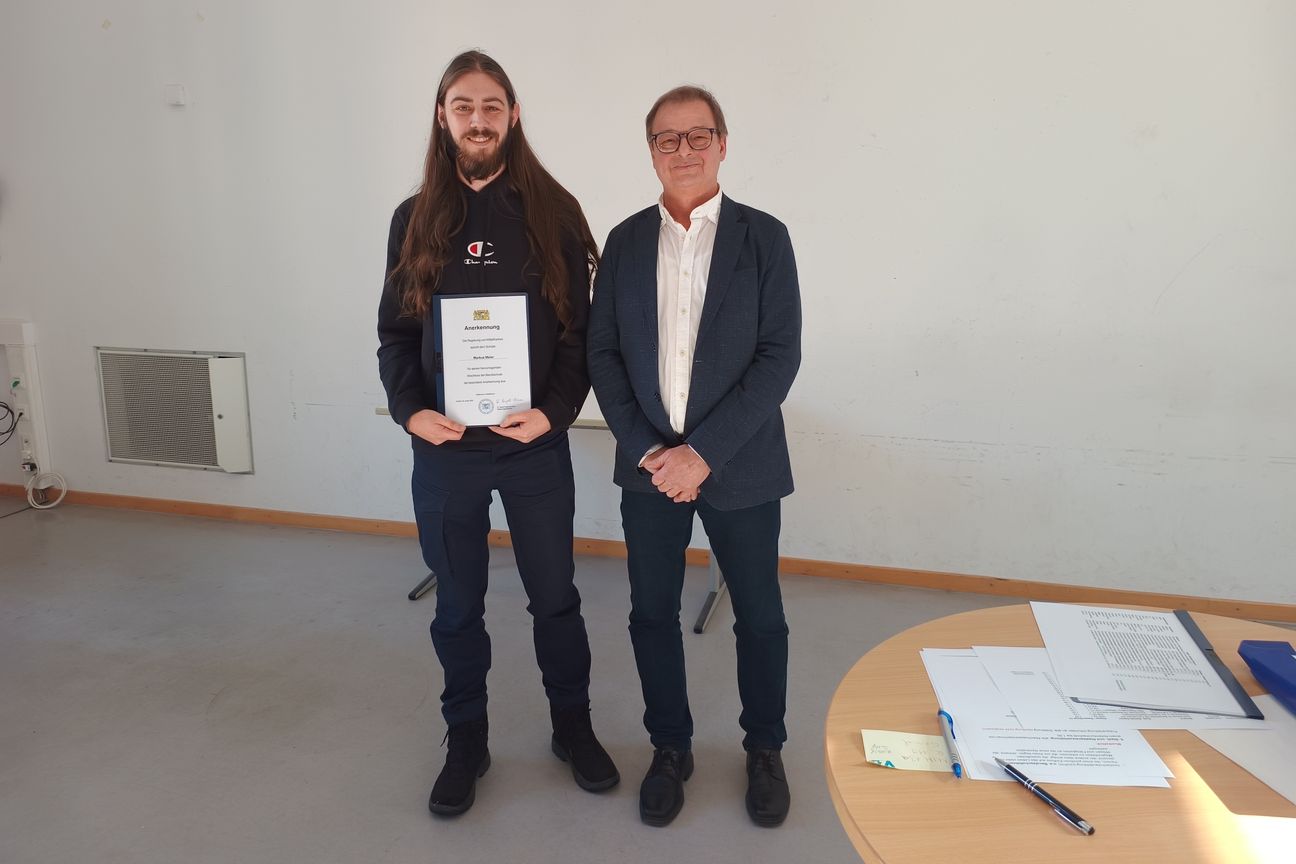 2526 Abschlfeier 01 06, Bild © b2