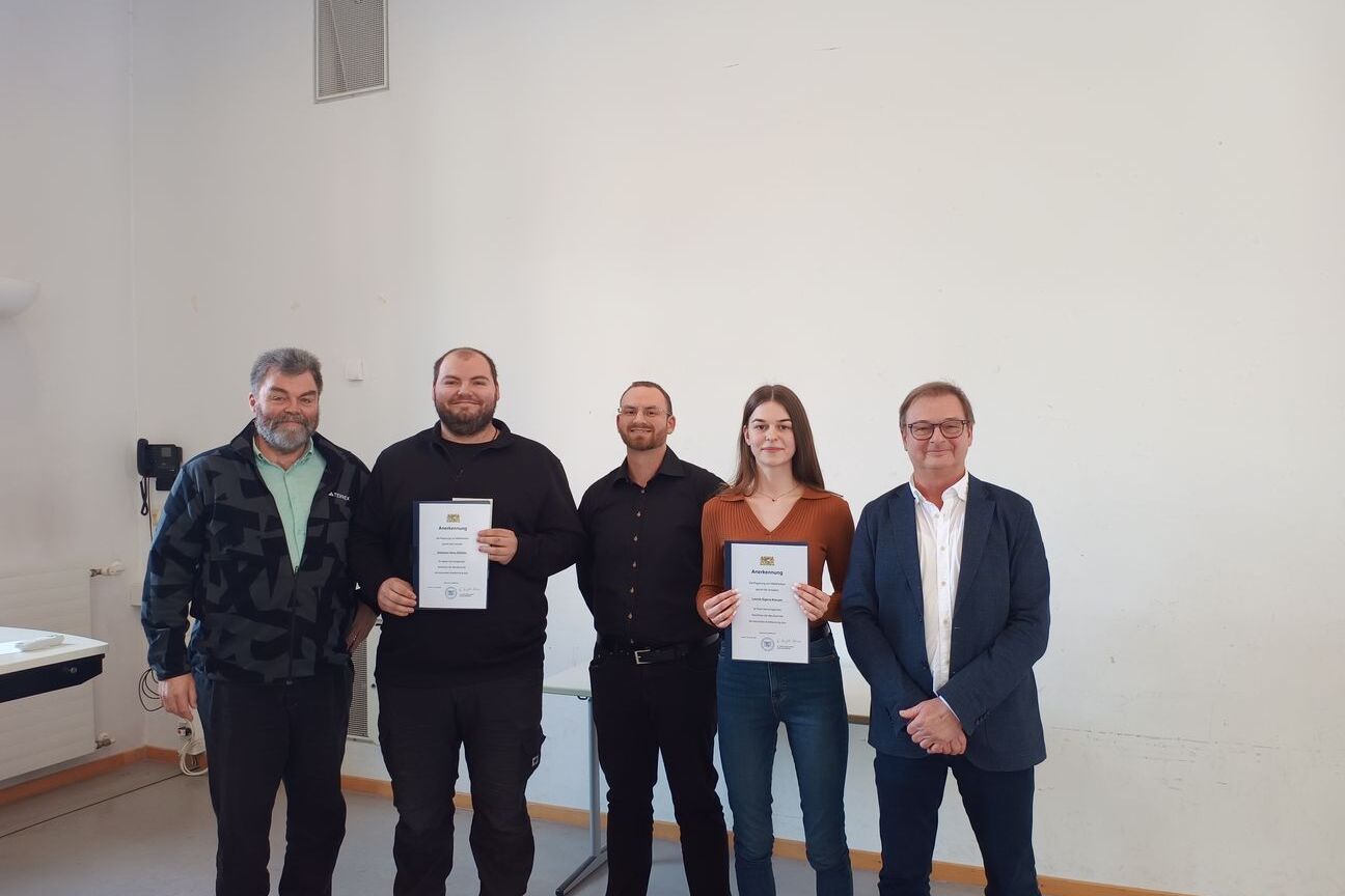 2526 Abschlfeier 01 03, Bild © b2