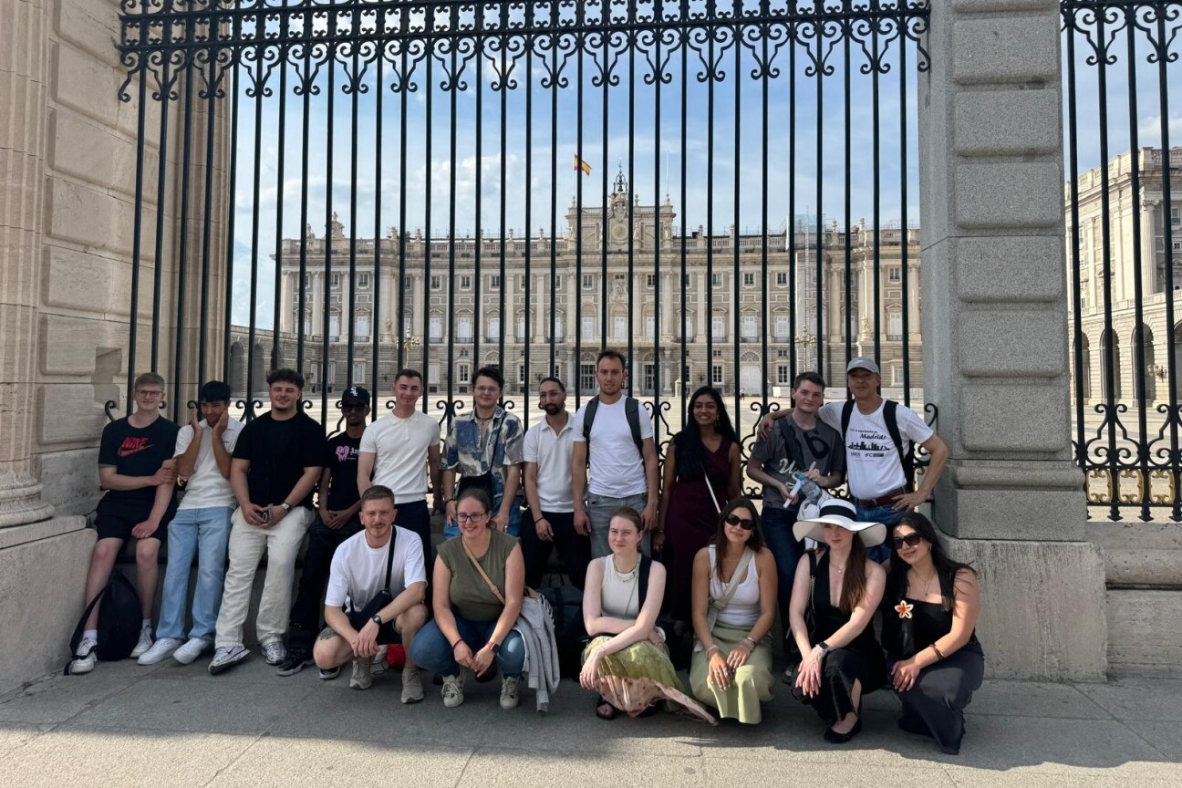 Schülerinnen und Schüler der B4 in Spanien 2025, Bild © Berufliche Schule 4 / Stadt Nürnberg