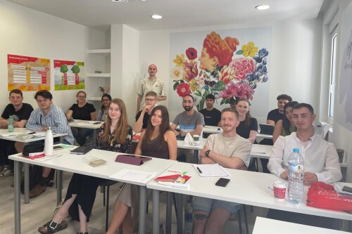 Schülerinnen und Schüler der B4 in Spanien 2025