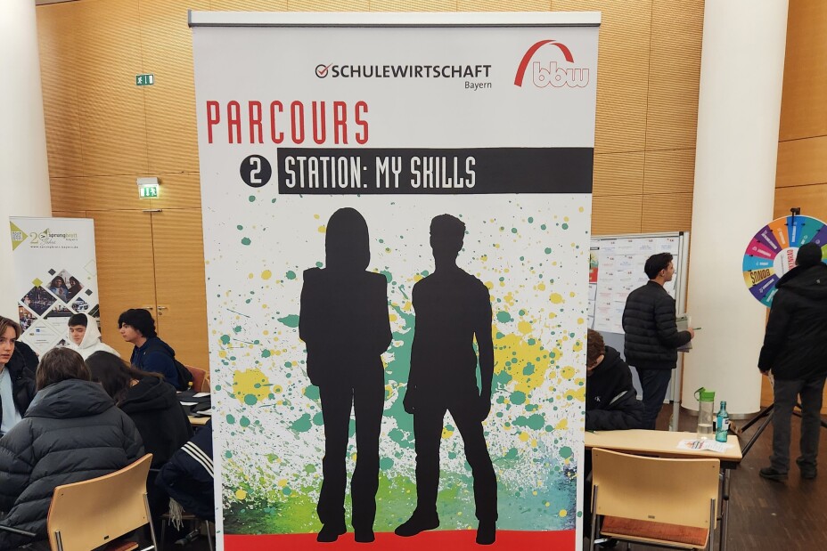 Rollup-Display zum Parcours, Bild © Berufliche Schule 4 / Stadt Nürnberg