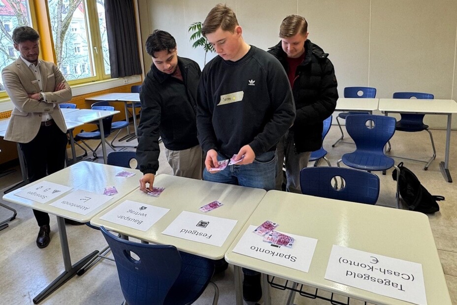 Spiel zum Thema Investieren, Bild © Berufliche Schule 4 / Stadt Nürnberg