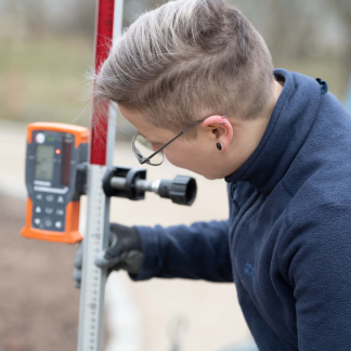 Ein Tag mit Afrodite Karagiaba