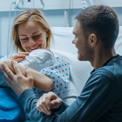 Geburt in Nürnberg © Gorodenkoff Productions OU / AdobeStock