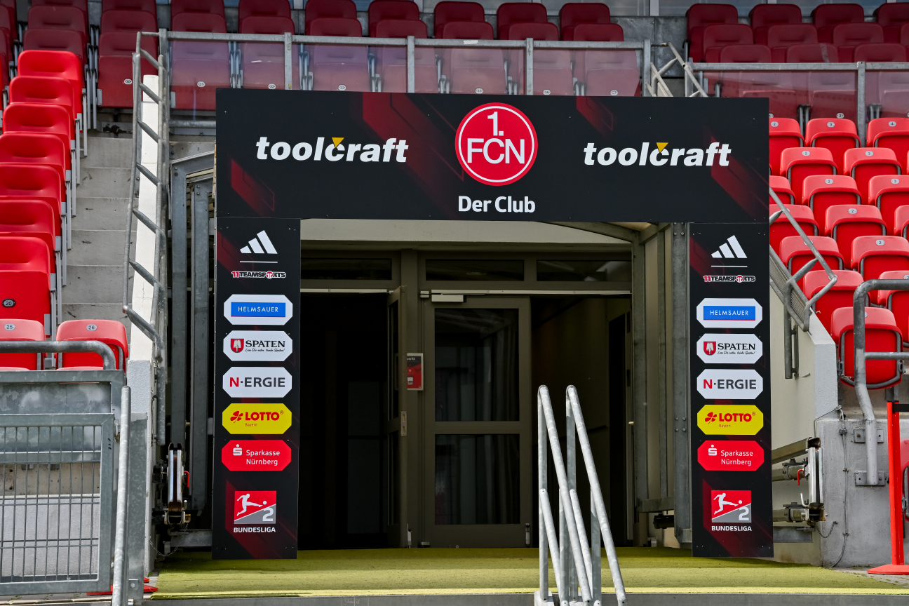 Hochzeit im Max-Morlock-Stadion - Spielertunnel