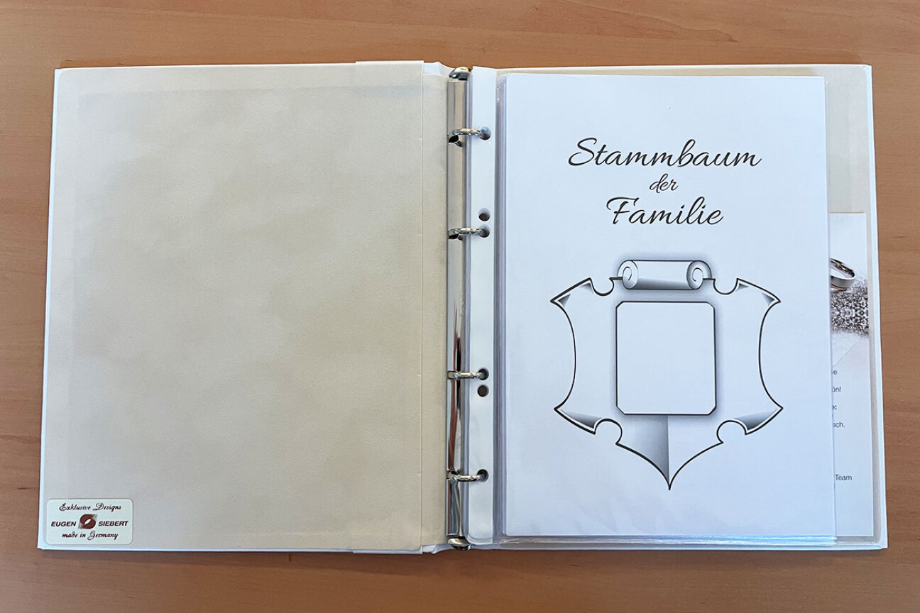 Stammbuch weiß mit Herz Innenansicht