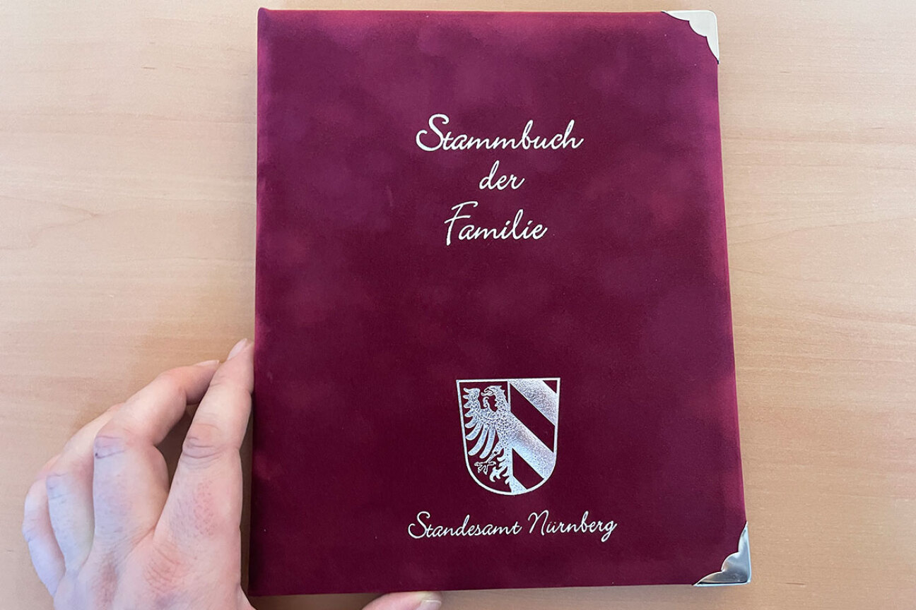 Stammbuch Wappen rot