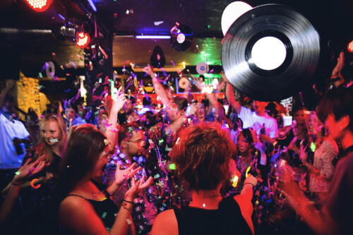 GRAND STEREO CLASH im Club Stereo