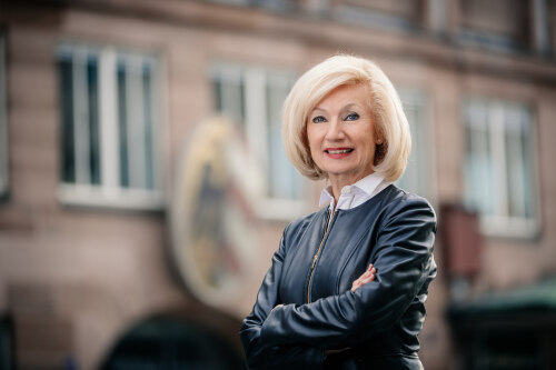 © Stadt Nürnberg/Thomas Langer Bürgermeisterin Prof. Julia Lehner © Stadt Nürnberg/Thomas Langer