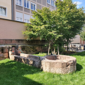 Brunnen