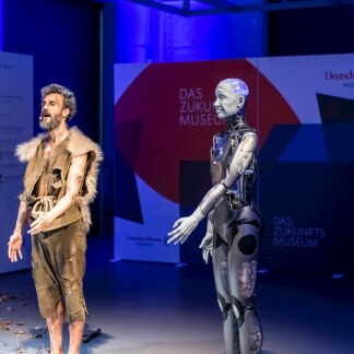 Zukunftsphantasien im Augustinerhof - Fliegende Autos, Roboter und Experimente zum Staunen