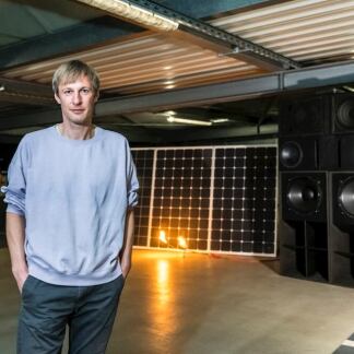 Solar_sub - Eine audiovisuelle Installation von Stefan Schleupner