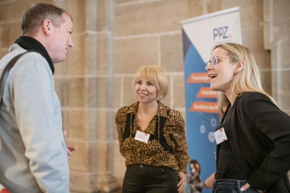 3. Innovationssymposium Ehrenhalle/Führung durch die Ausstellung 14, Bild © Stadt Nürnberg Stadtarchiv Marta Beck