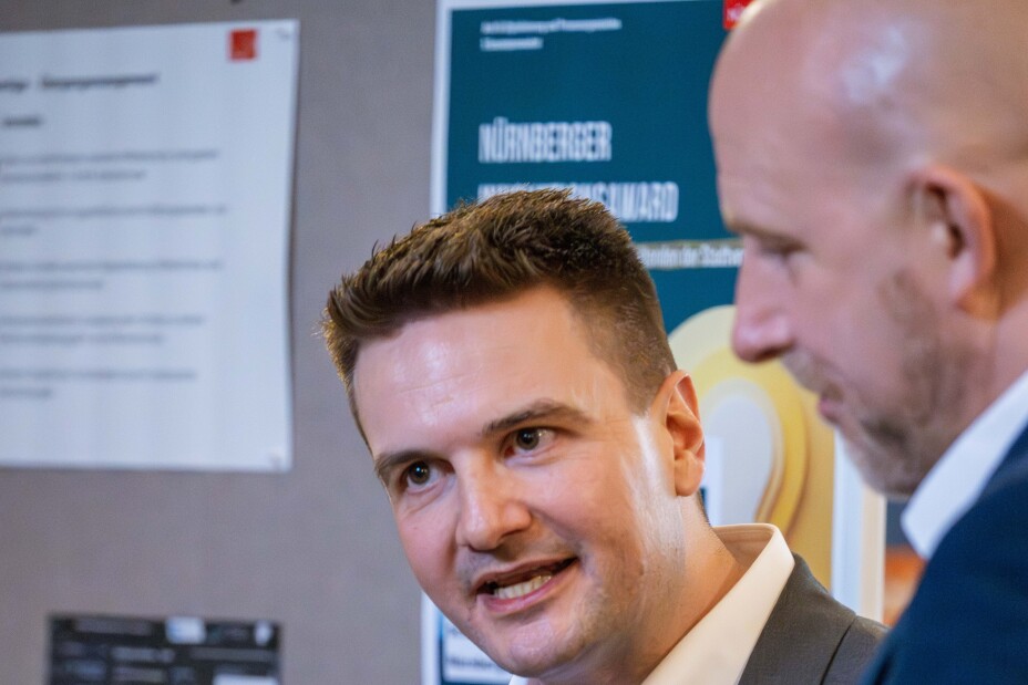 3. Innovationssymposium Ehrenhalle/Führung durch die Ausstellung 4, Bild © Stadt Nürnberg Stadtarchiv Marta Beck