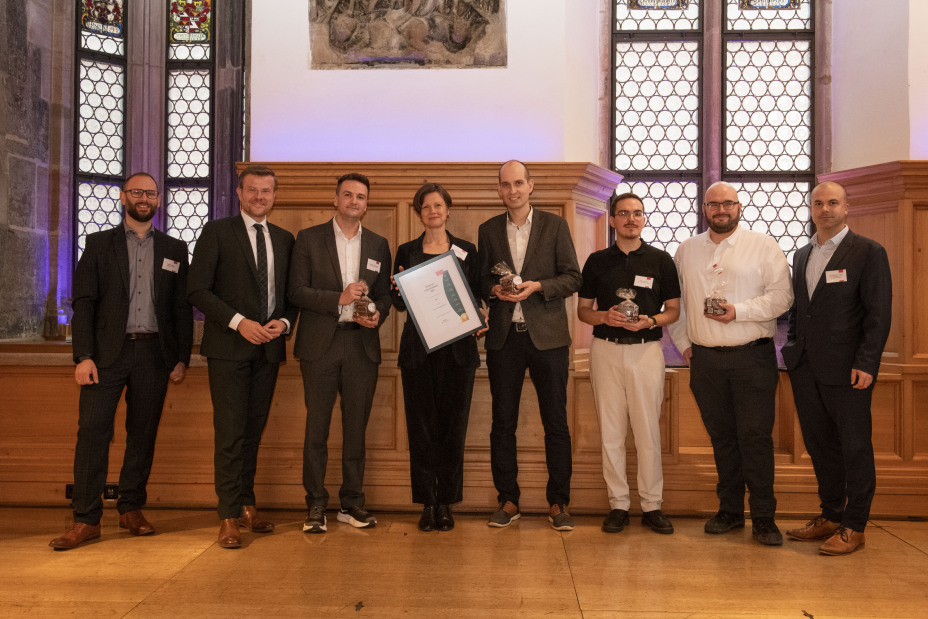 Innovationsaward 2025 Top 5 Übergangsmanagement Gruppenbild, Bild © Stadt Nürnberg Stadtarchiv Marta Beck