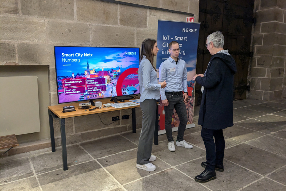 2. Innovationssymposium 2024- Aufbau Ausstellung N-ERGIE, Bild © Melanie Overberg / Stadt Nürnberg