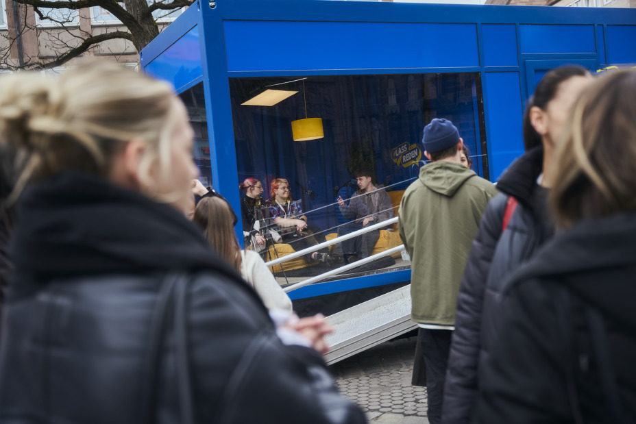 Bild © Europäische Kommission Vertretung in Deutschland Junge Menschen bei der Aktion #LassReden in Nürnberg., Bild © Europäische Kommission Vertretung in Deutschland