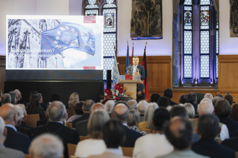 Bild © Giulia Iannicelli / Stadt Nürnberg Marcus König bei der Begrüßungsrede am Europaempfang., Bild © Giulia Iannicelli / Stadt Nürnberg