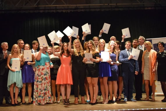 Bild © B6 Abschlussfeier 2016, Bild © B6