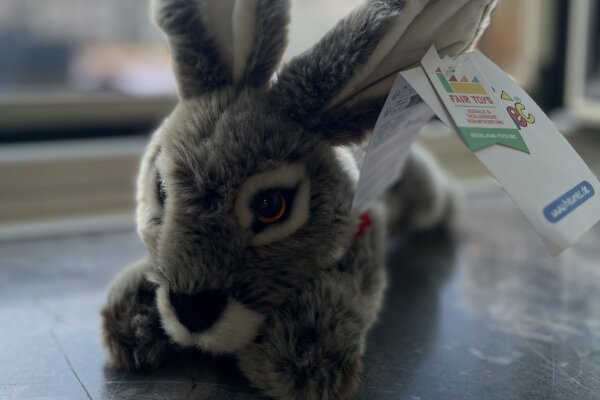 Kuschelhase Albrecht, fair produziert