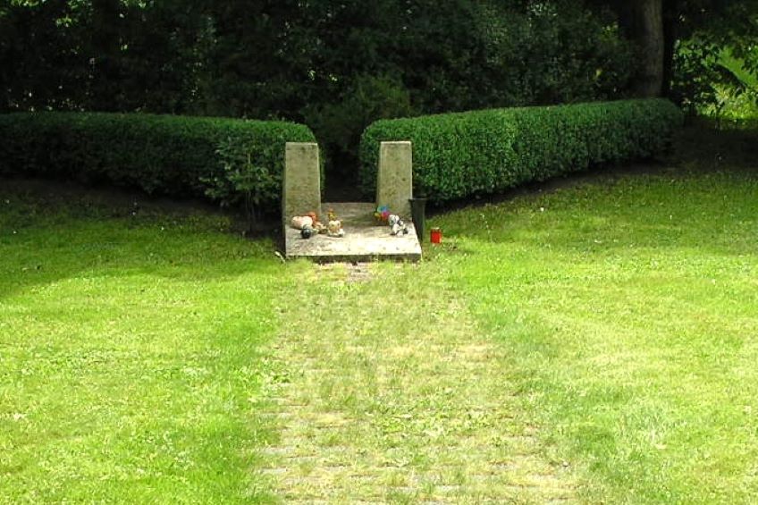 Bild © stadt nbg frh Gedenkstein, Bild © stadt nbg frh