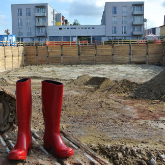 ( Bild: Grundschule St. Leonhard / Stadt Nürnberg ) Grundsteinlegung