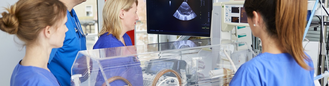 Tägliche Untersuchungen in der Neonatologie Klinik Hallerwiese
