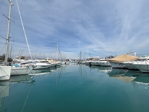 Port Antibes - vom Hafen ins offene Meer in alle Richtungen