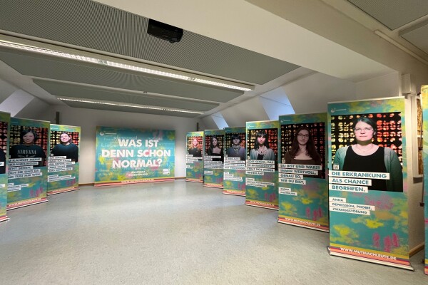 Ausstellung Young Health Matters im Gesundheitsstudio des Gesundheitsamts, Burgstrasse 4