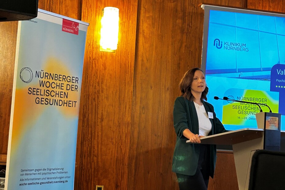 Bild © Dr. Ulrike Goeken-Haidl / Gesundheitsamt Stadt Nürnberg Dr. Domenika Mahr vom Klinikum Nürnberg mit einem Fachvortrag, Bild © Dr. Ulrike Goeken-Haidl / Gesundheitsamt Stadt Nürnberg