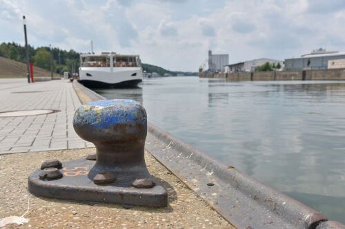 Poller am Personenschifffahrtshafen Nürnberg © Ohne Bildnachweis
